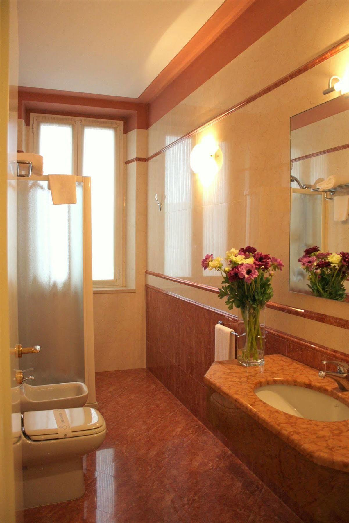 Hotel 감바라 외부 사진
